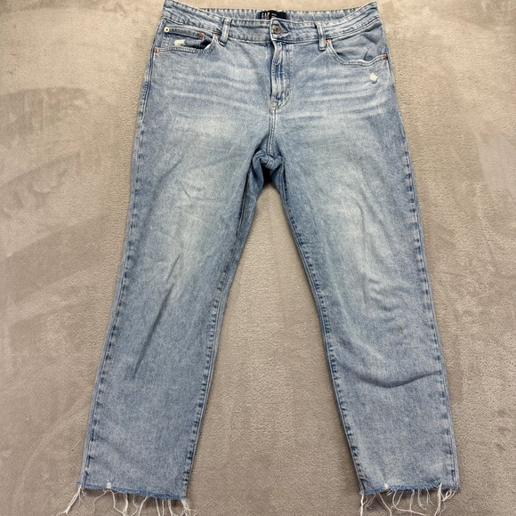 GAP Jeans Womens 12/31 Universal Slim Boyfriend Distressed Light Wash Blue Denim - Picture 2 of 15